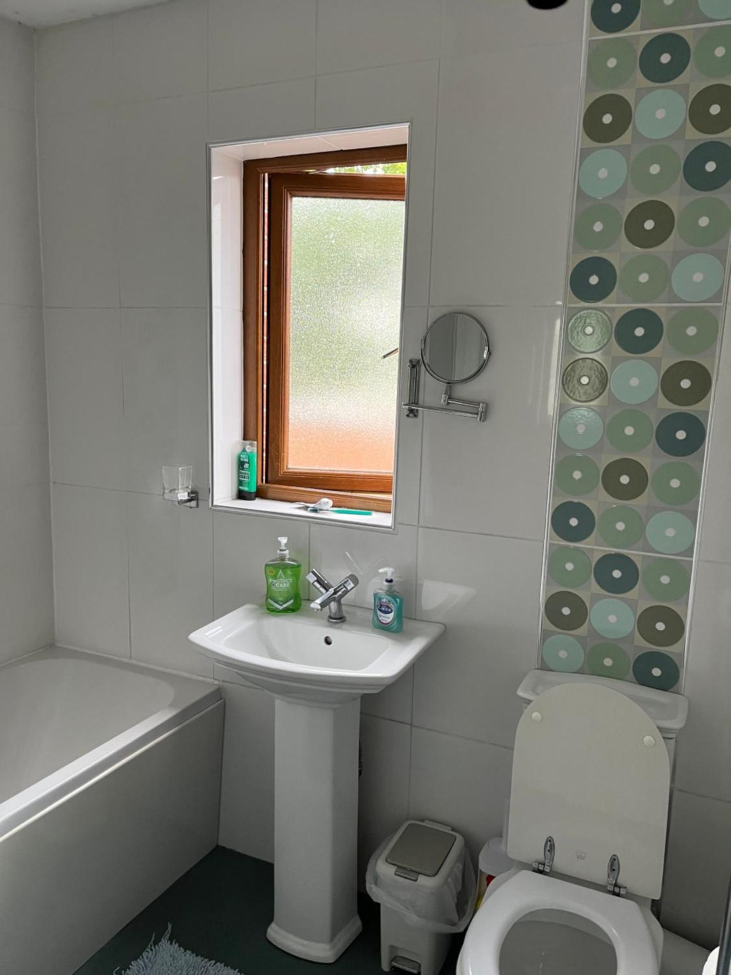 11 Parkmore Street, Ormeau Road, Belfast, Bt7 2Gt, 2 Bedroom House Zewnętrze zdjęcie